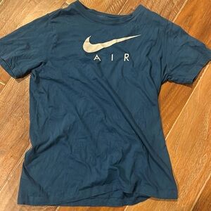 Nike AIR Boys Blue Shirt with Logo Size Large